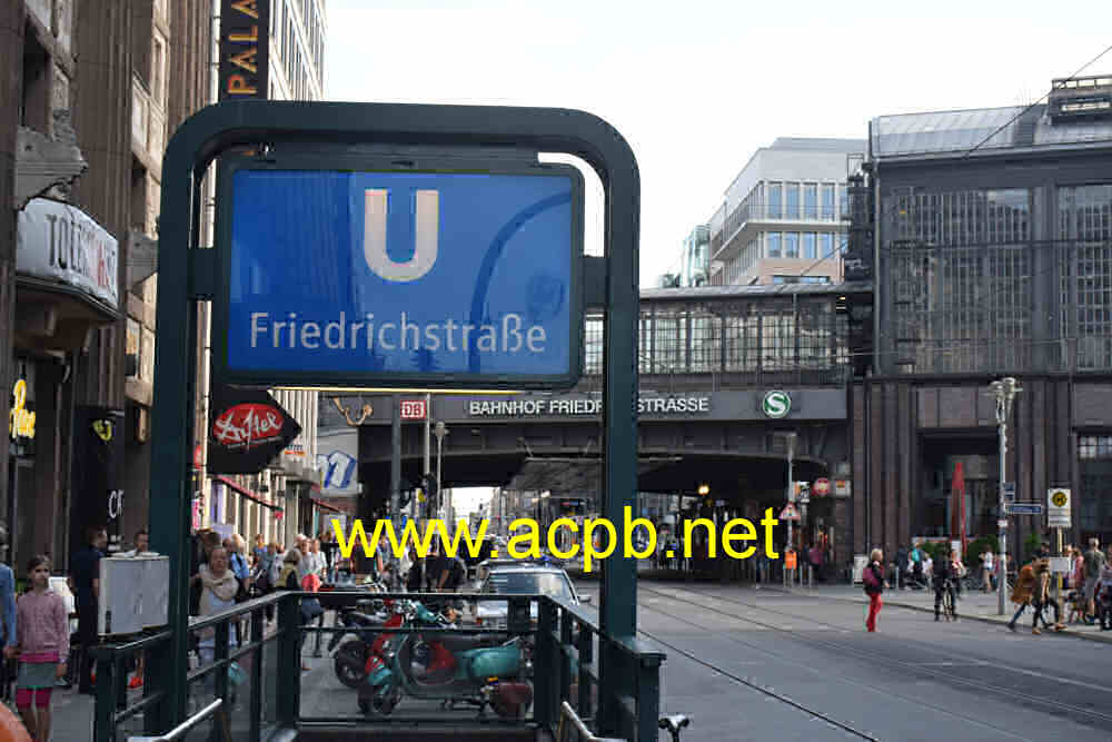 U-Bahn a Friedrichstrasse